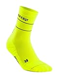 CEP - REFLECTIVE COMPRESSION MID CUT SOCKS für Damen | Reflektierende Laufsocken in neon...