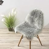 Homcomodar Flauschiger Teppich 60x90cm Faux Lammfell Schaffell Teppich Waschbar...