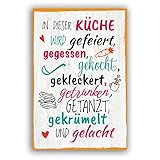 In dieser Küche wird gefeiert - Schild für Zuhause mit Zitat als Geschenk und zur...